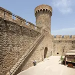 Casa vacanze Lets Holidays In A 14th-century House With Pool In Tossa