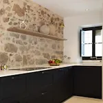 Casa vacanze Lets Holidays In A 14th-century House With Pool In Tossa *