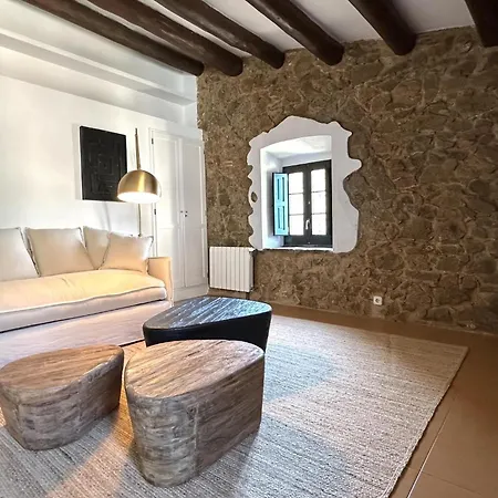 Stay In A 14Th-Century House With Pool In Tossa Holiday home *