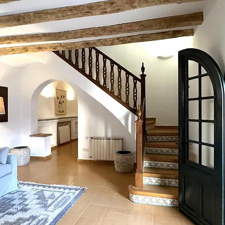 Stay In A 14Th-Century House With Pool In Tossa * Tossa de Mar