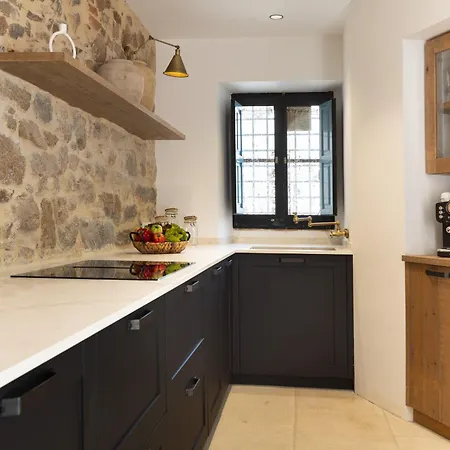 In A 14th-century House With Pool In Tossa Casa vacanze Tossa de Mar