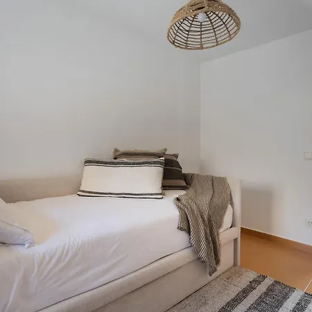 Casa vacanze In A 14th-century House With Pool In Tossa *